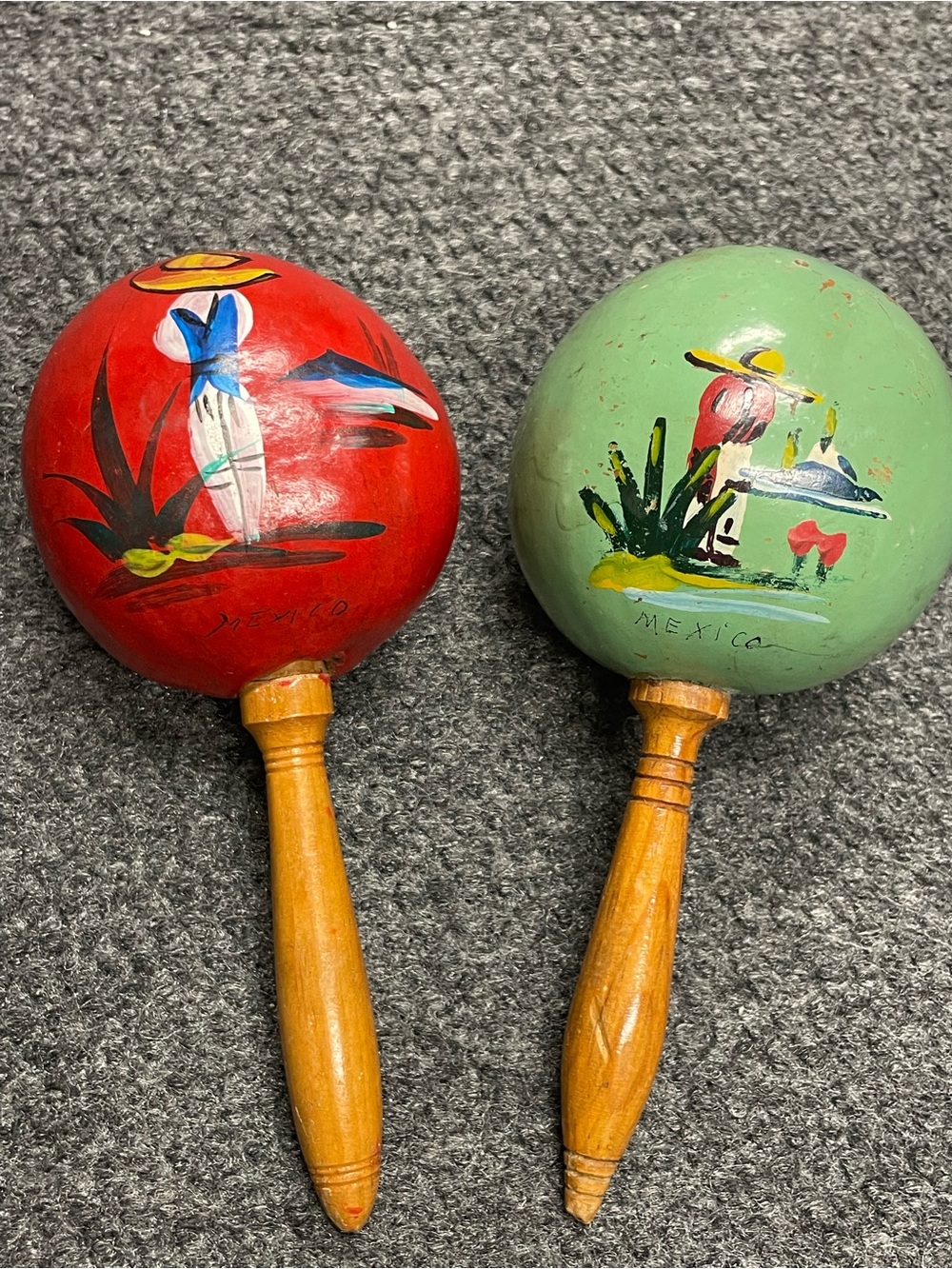 Vintage Mexican Maracas Musical instruments - Picture 2 of 5